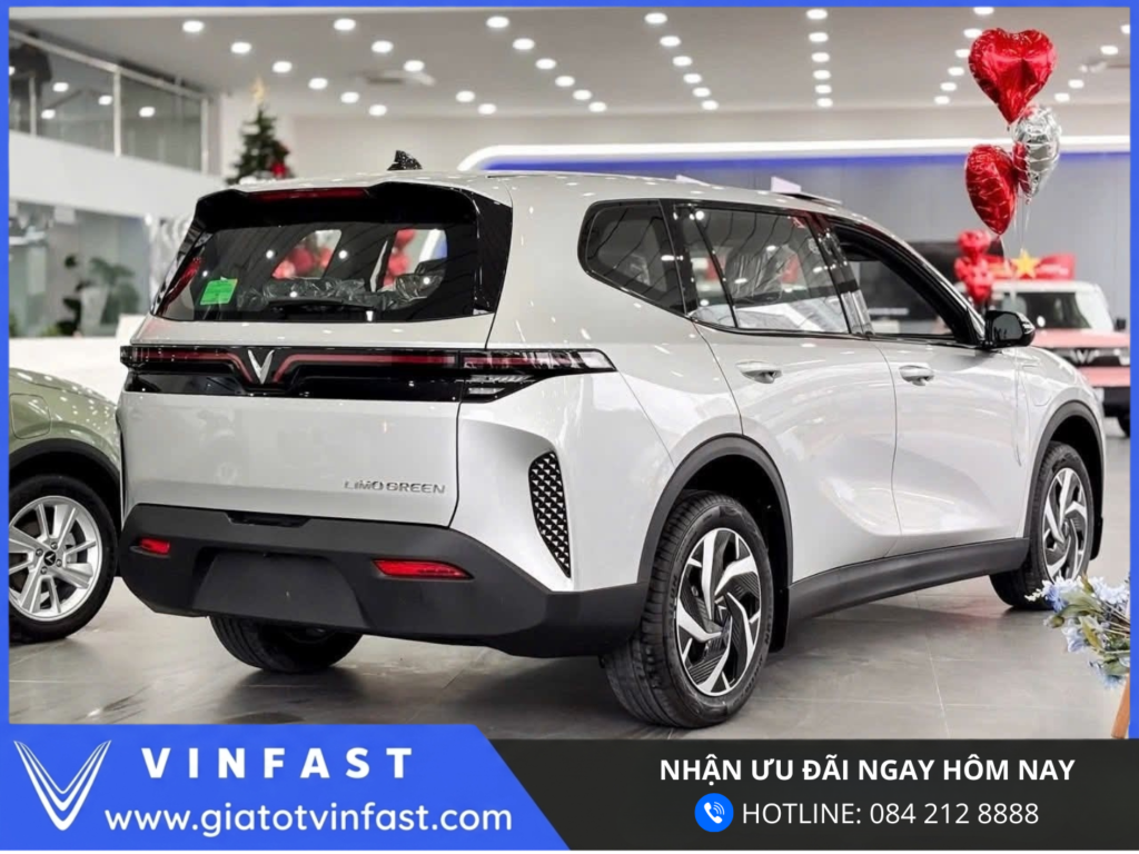 Thân xe VinFast Limo Green MPV 7 chỗ điện thiết kế dài rộng tối ưu không gian nội thất và vận hành ổn định