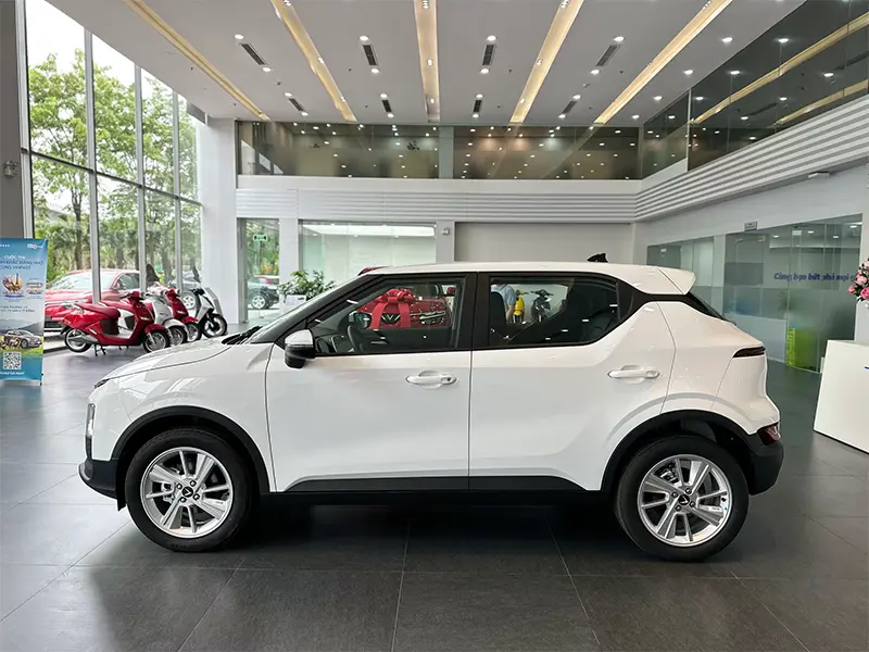 VinFast VF5 sở hữu thiết kế tổng thể hiện đại, trẻ trung và cá tính, tối ưu cho di chuyển đô thị với kiểu dáng nhỏ gọn, linh hoạt và đậm chất xe điện thế hệ mới.