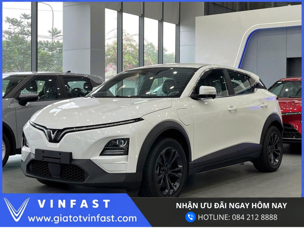 Phần đầu xe VinFast VF6 thiết kế hiện đại, dải đèn LED đặc trưng, phong cách SUV điện trẻ trung và khí động học tối ưu